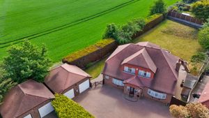 Photo 17- click for photo gallery